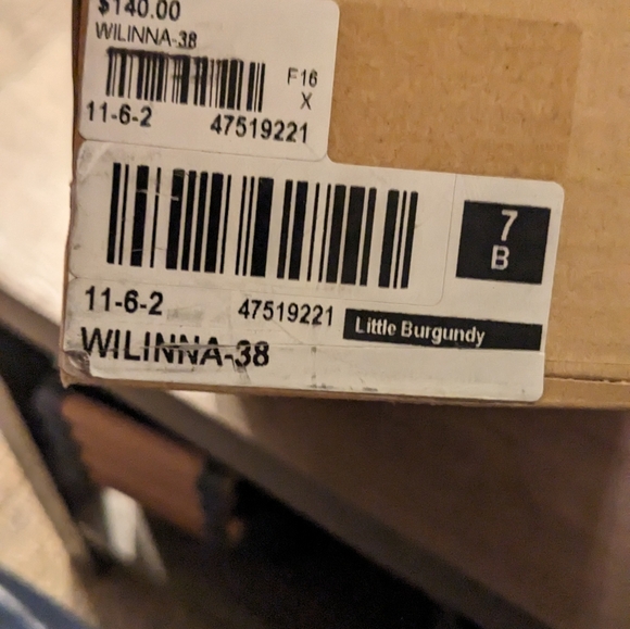 Toms desert wedges size 7 woman - Picture 4 of 5